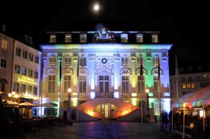 rathaus-bonn-beleuchtet